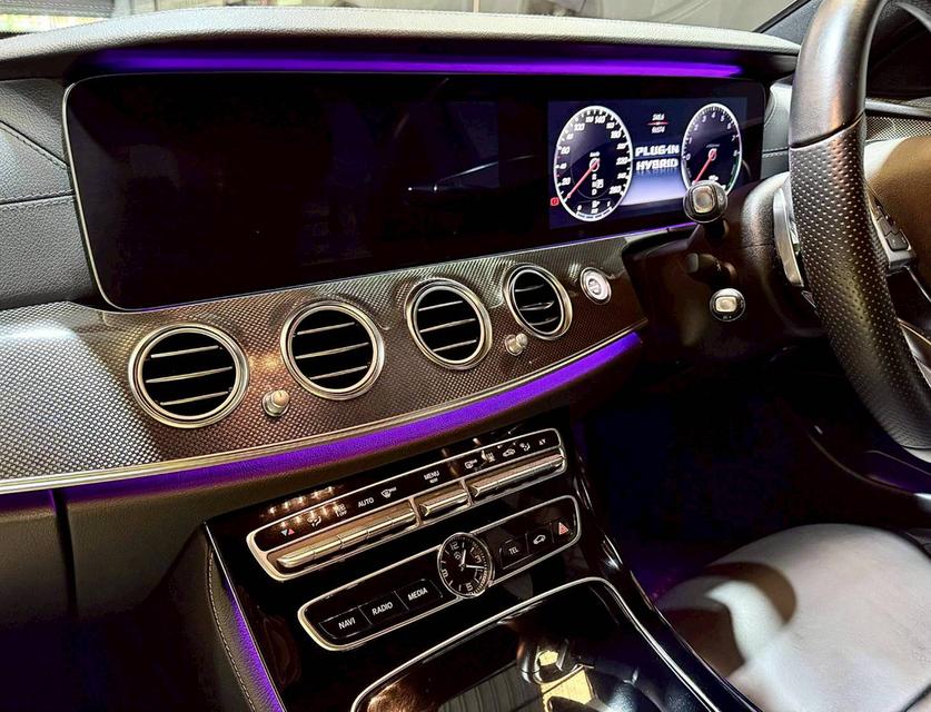 Mercedes-Benz E350e AMG Dynamic(W213) ปี 2018 16