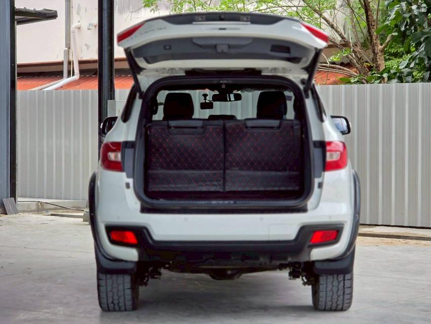 ขาย Ford Everest 2.2Titaninm+ ปี17 18