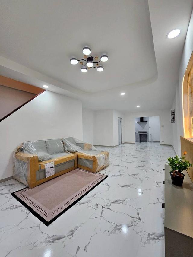 หมู่บ้านบัวทอง4..... 6