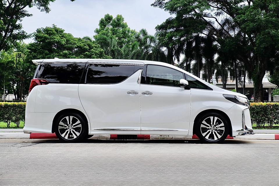Toyota Alphard 2.5 SC Package ปี 2022 สีขาว ชุดแต่ง Modellista แท้ รอบคัน ราคาเร้าๆ จองให้ทัน รูปย่อยที่ 3