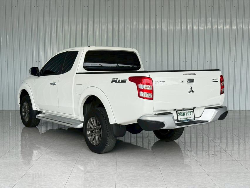 Mitsubishi TRITON 2.4 GLS PLUS CAB รุ่นรองท็อป ปี2017 ดีเซล เกียร์ธรรมดา รูปย่อยที่ 4