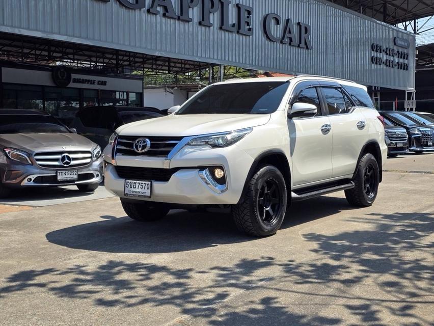 รหัส BAC7570 Toyota Fortuner 2.4 V 2WD ปี 2017 สีขาว 5