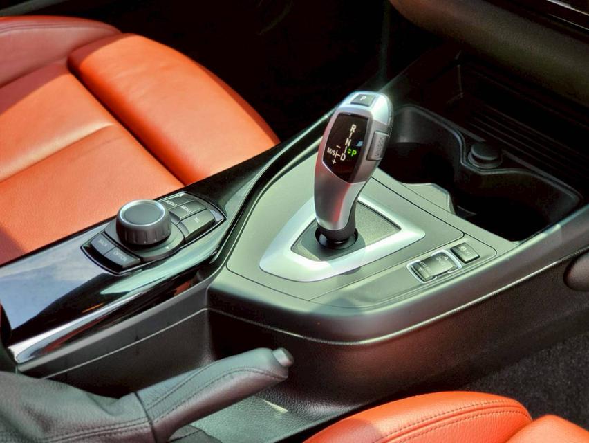รหัสรถ NC5780  BMW 118i Sport Line Hatchback (F20) " รุ่นปรับโฉม LCI " 13