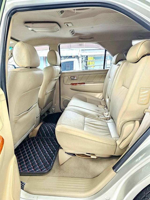 Toyota Fortuner 3.0V 4WD 2008 ขายสด รูปที่ 12