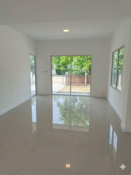 บ้านเดี่ยว 2 ชั้น รีโนเวทใหม่ พร้อมเข้าอยู่! 3