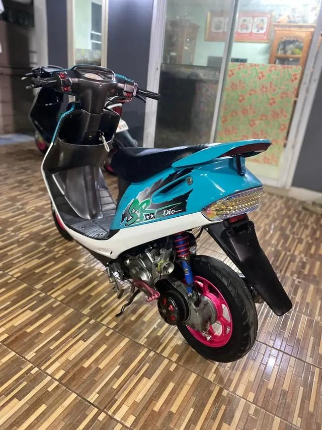 Honda Dio สีฟ้าขาว 4