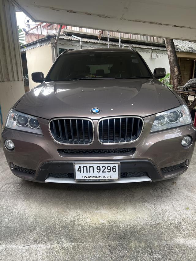 รถยนต์ BMW X3 ปี 2012 รถบ้าน ใช้มือเดียวตั้งแต่ออกป้ายแดง ไมล์ 71570 ใช้น้อบ เข้าศูนย์ BMW ตลอด ประกันชั้น 1 ยังเหลือ 10 เดือน เพิ่งเปลี่ยนช่วงล่าง
