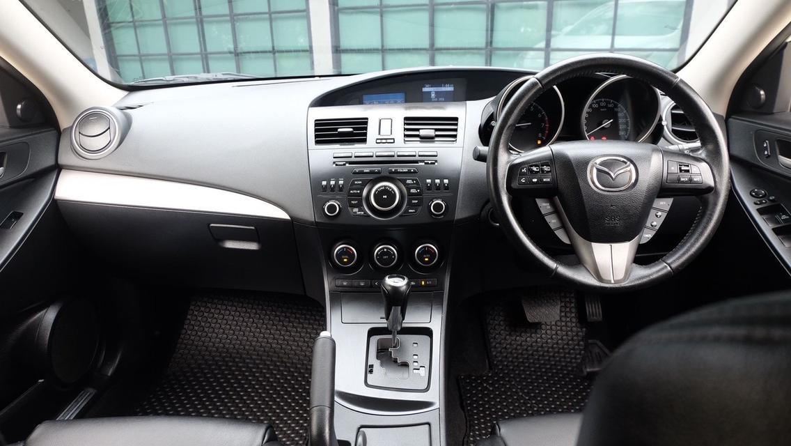 รหัสรถ KN2971 MAZDA3 SPIRIT SEDAN 9