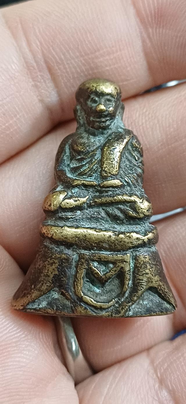 หลวงพ่อเงิน วัดบางคลาน พระหลวงพ่อเงินเก่าๆ 泰国佛牌 Thai Amulets
