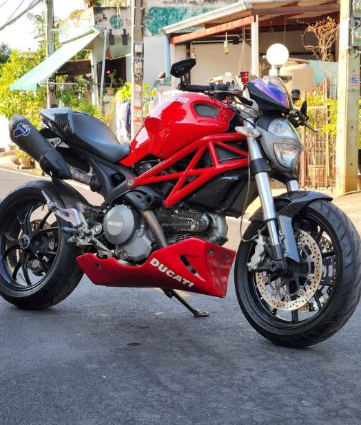 Ducati Monster 796 สีแดง 3