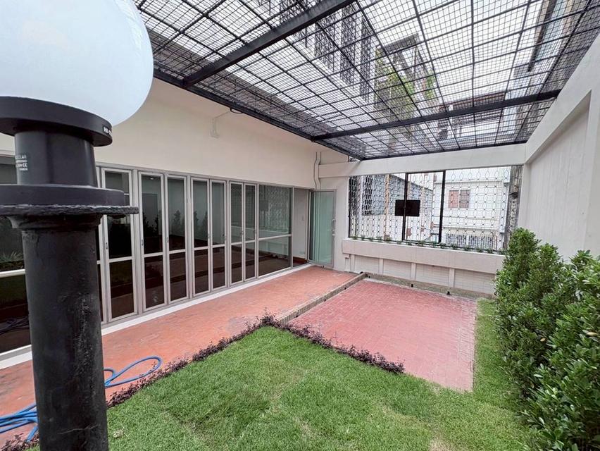 ขายด่วน ทาวน์เฮ้าส์ 7 ชั้น ย่านสยาม บรรทัดทอง พร้อมอยู่ (N.1989) 10