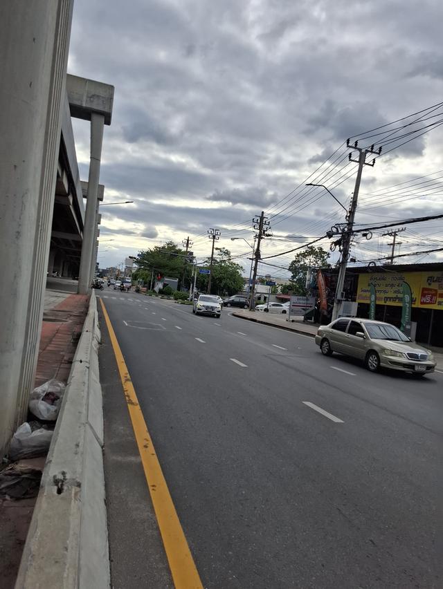 ให้เช่าที่ดิน 1 ไร่ พร้อมตึก 4 คูหา 6