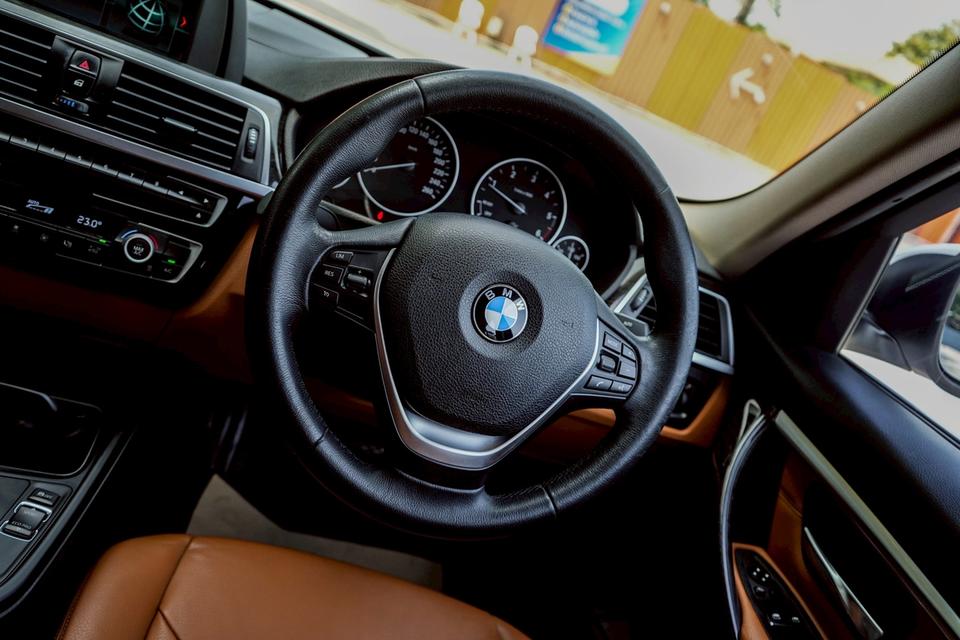 รหัสรถ CBL362 BMW 320D 2.0 Luxury F30 AT 2018 12