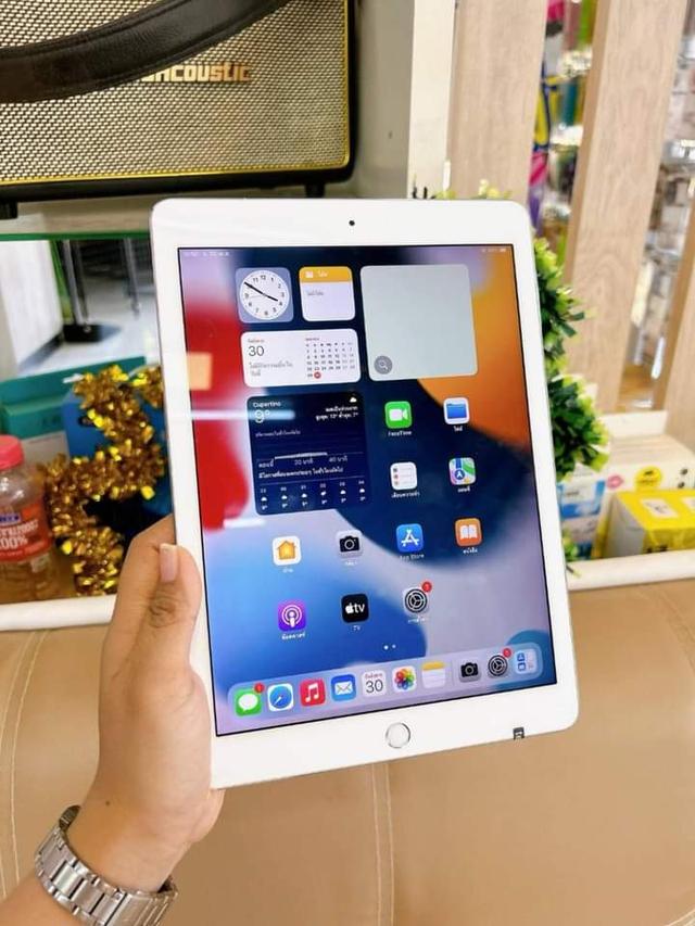 Apple iPad 9.7ใหม่มาก 2