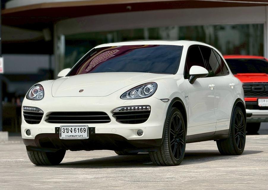 ปี 2012 PORSCHE CAYENNE S, 3.0 S HYBRIDโฉม CAYENNE S HYBRID สีขาว