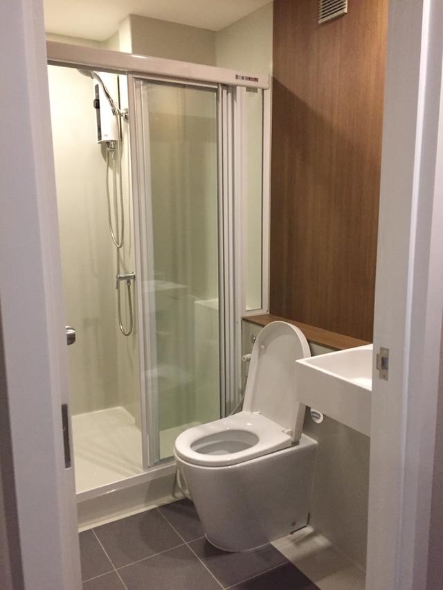 ปล่อยเช่าคอนโด Blossom Sathorn Charoernrat 9