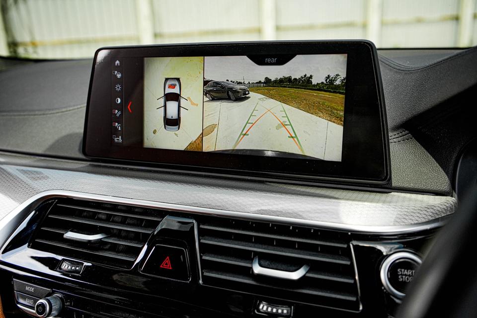 (แจ้งรหัสรถ CBL8588) BMW 530e 2.0 M Sport G30 AT 2018 รูปที่ 21