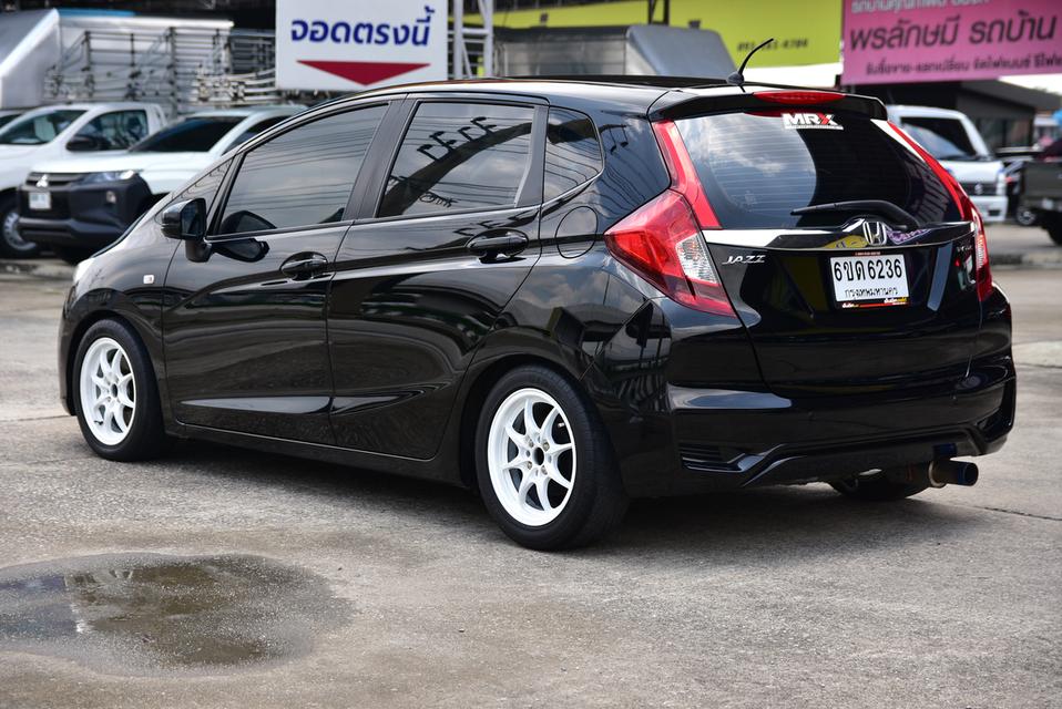 2023 HONDA JAZZ 1.5V AUTO รูปย่อยที่ 4