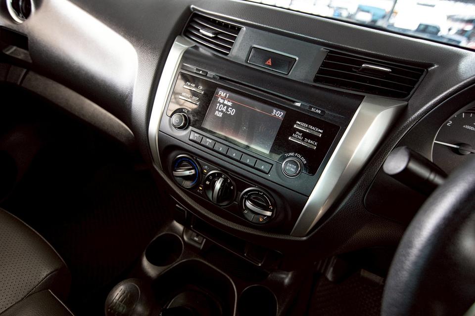 NISSAN NAVARA NP300 2.5 SL SINGLE CAB สีเทา ปี 2020 ไมล์แท้ 46,435 km 17