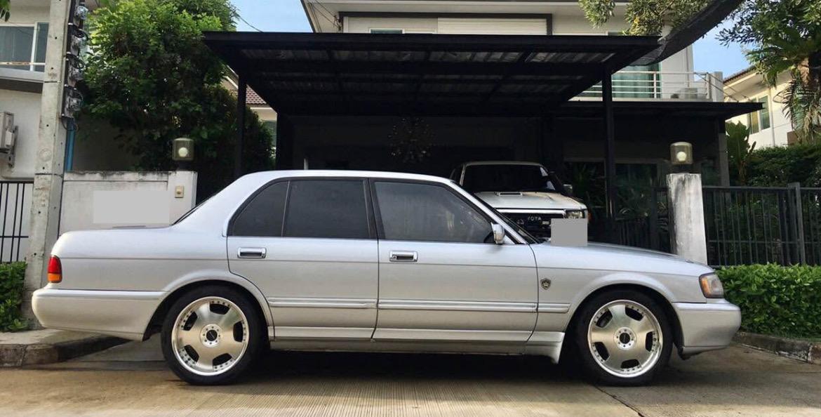 รถ Toyota Crown ปี 1993  5