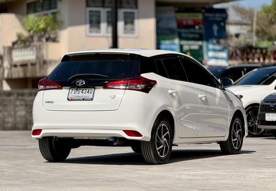 ปี 2018 TOYOTA YARIS, 1.2 J โฉม ปี13-19สีขาว มือเดียวป้ายแดง รูปย่อยที่ 3