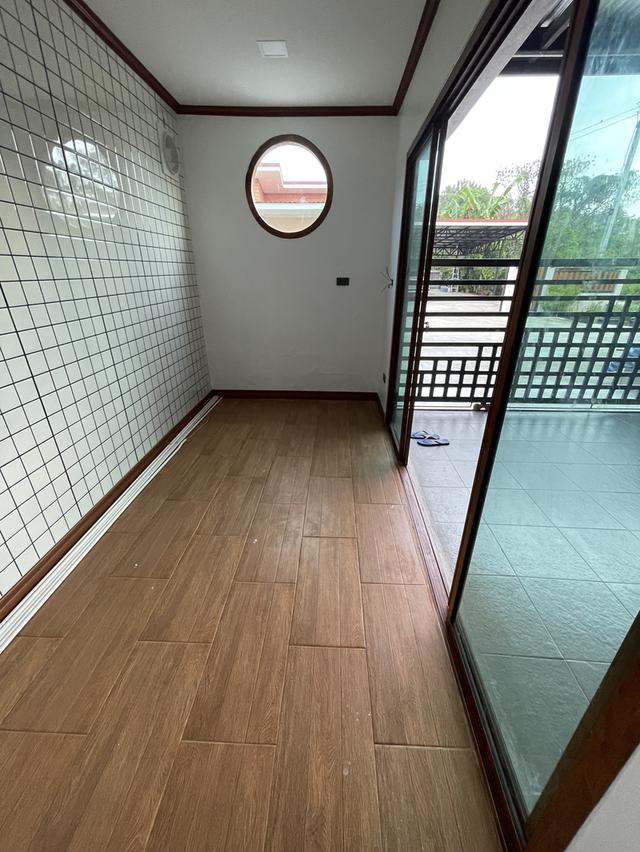ขายบ้าน+ที่ดิน 70 ตรว พร้อม เฟอร์นิเจอร์ พร้อมแอร์และเครื่องใช้ไฟฟ้าครบจบหิ้วกระเป๋าเค้าอยู่ได้เลย 13