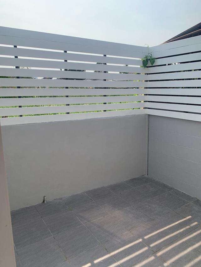 💸 บ้านแฝดรีโนเวทใหม่ทั้งหลัง ราคานี้คุ้มมาก! ลดจริง 300,000 บาท 8