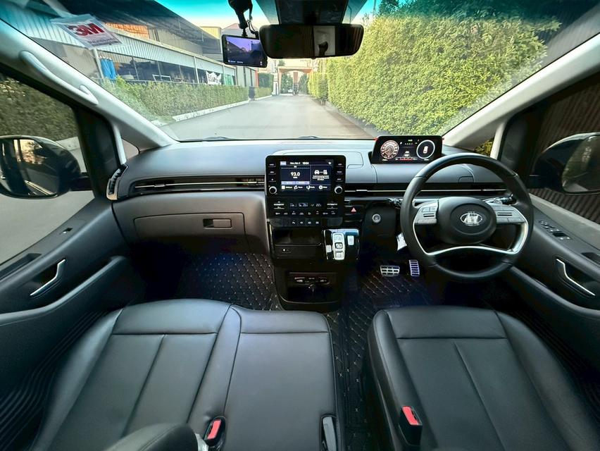 Hyundai Staria Premium Sunroof 2.2D 8AT ปี 2022 จดทะเบียน 2023 รูปที่ 5