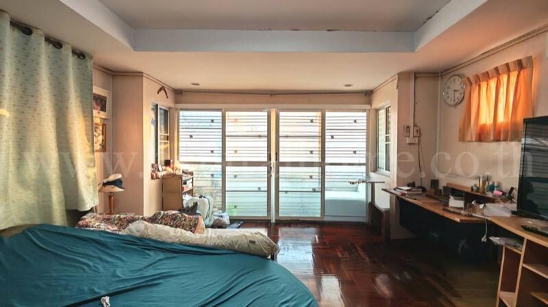 บ้านแฝด ธนวรรณ พหลโยธิน 52 หลังมุม ต่อเติมครบ ราคาถูก 15