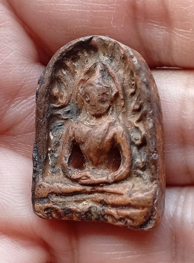 พระกำแพงซุ้มกอพิมพ์ใหญ่ รูปที่ 11