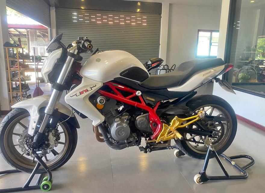 Benelli TNT 300 ปี 2015 รถมือสองคุณภาพดี