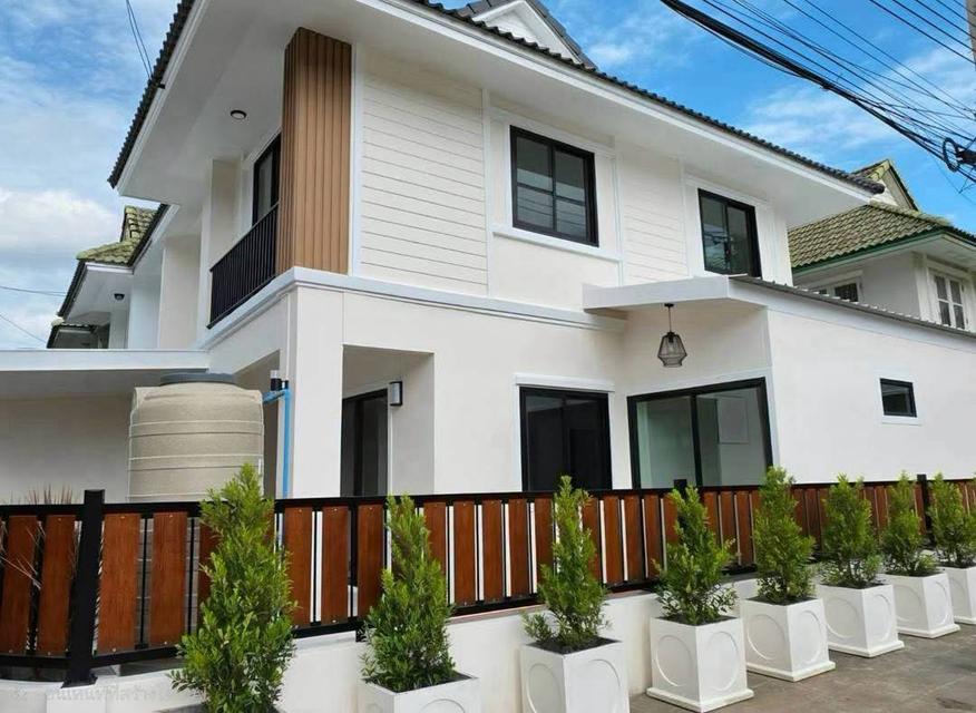 หมู่บ้านพฤกษา25  ซอยกันตนา บางใหญ่ทาวน์เฮาส์   2 ชั้น  หลังมุม ตกแต่งใหม่พร้อมอยู่  มีห้องนอนชั้นล่าง แถมฟรีเฟอร์นิเจอร์ 13
