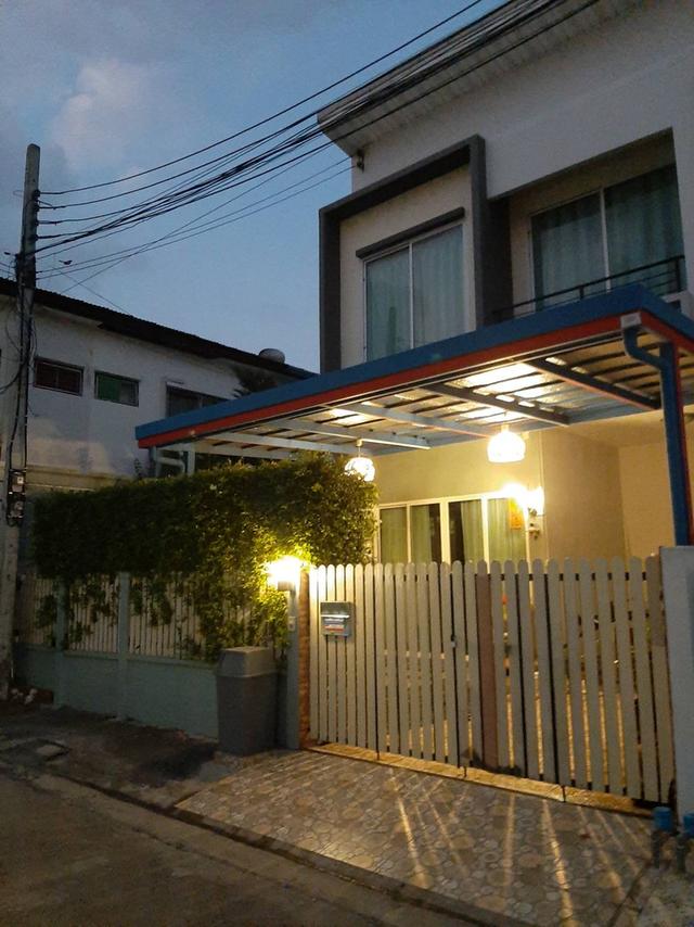 บ้านหลังมุม ให้เช่า ต้นโครงการ เดินทางสะดวก 11