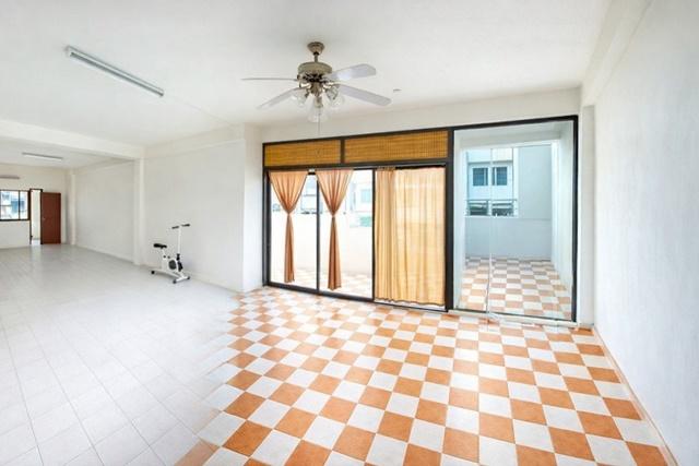 เซ็นทรัลลาดพร้าว 900ม.ให้เช่าอาคารพาณิชย์ 3.5 ชั้น พหลโยธิน20-26 ใกล้ 18 ตร.ว. 250 ตร.ม. BTSพหลโยธิน24 400 ม. 5