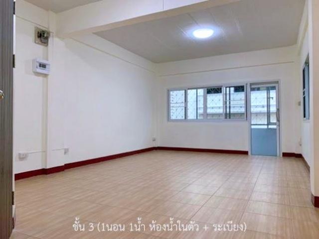 ย่านสาทร โรบินสัน บางรัก 1.2กม. BTS สุรศักดิ์ 900ม. รีโนเวทใหม่ให้เช่าอาคารพาณิชย์ 5.5 ชั้น+ชั้นลอย 380 ตร.ม.18 ตร.วา. 5 2