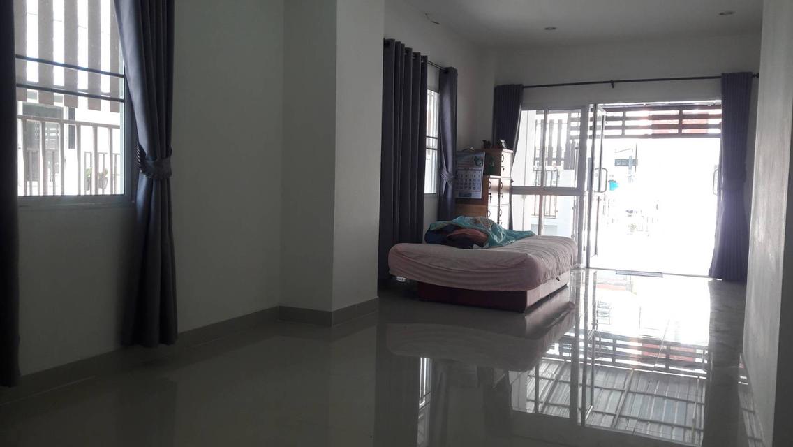 บ้านให้เช่า หมู่บ้านกู๊ดโฮม พานทอง 3  ห้องนอน 3  ห้องน้ำ แอร์ 2 ตัว 4