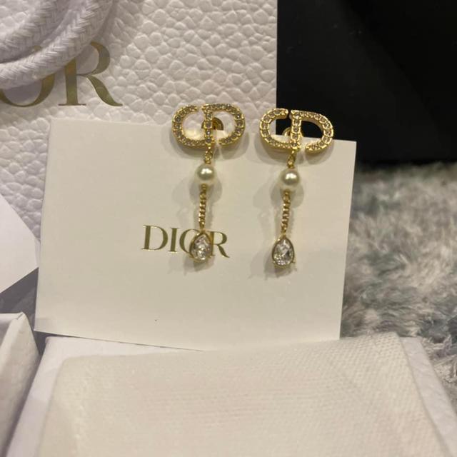 ต่างหู Dior แท้ 3