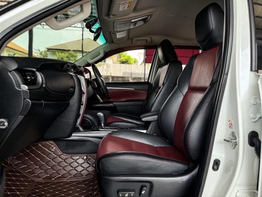 ปี 2018 TOYOTA FORTUNER, 2.8 TRD SPORTIVO 4WD (Black Top)  15