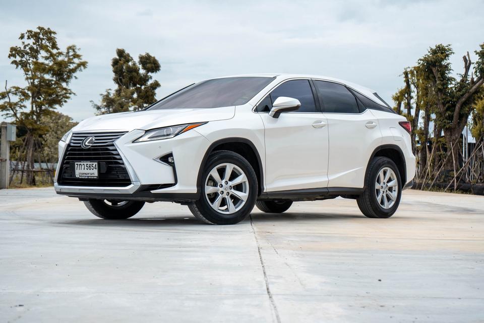Lexus RX200t 2.0 Luxury 2017ไมล์ 130,000 km. !!! ราคา 1,190,000 บาท
