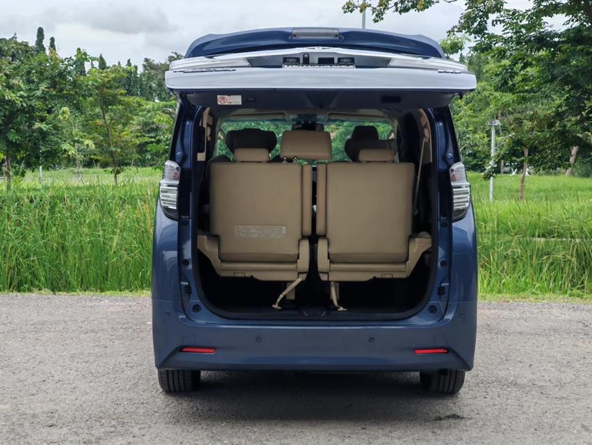 💥 Toyota Vellfire 2.5 Hybrid Executive Lounge E-Four 4WD 15 จด 16 💥 16