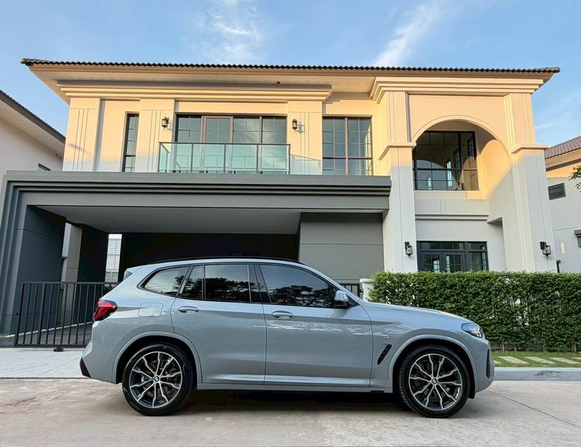BMW X3 xDrive20d M Sport ปี 22 สี brooklyn grey รูปที่ 10