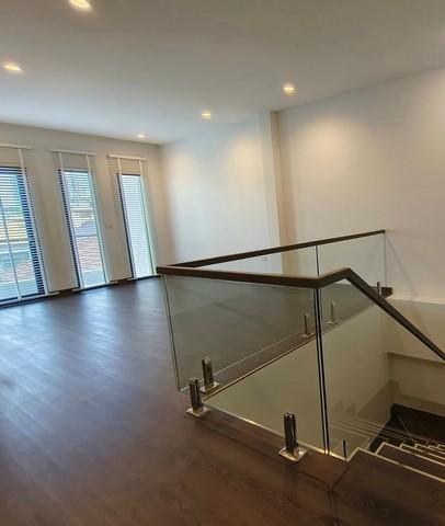 ขายบ้านเดี่ยว 3 ชั้น สไตล์โมเดิร์น ใจกลางสุขุมวิท 65 4