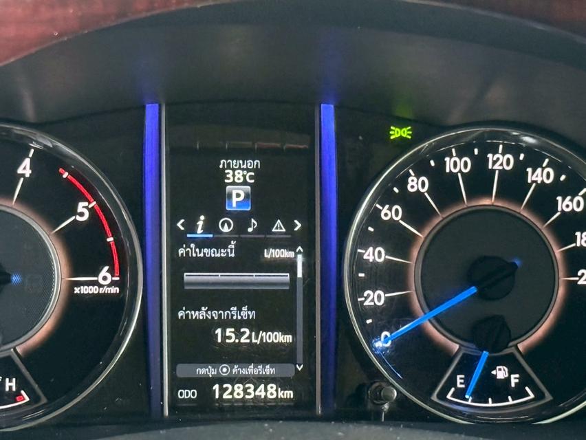 Toyota Fortuner 2.8 ขับ2 2015 จด 16 รูปที่ 15