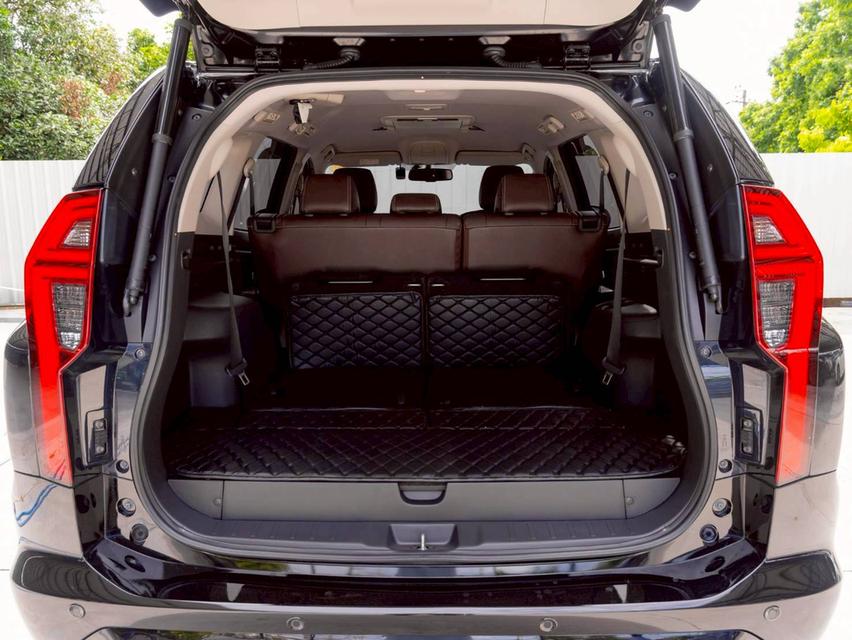 Mitsubishi Pajero 2.4 GT PREMIUM Eilte Edition 2WD ปีจด 2021 19