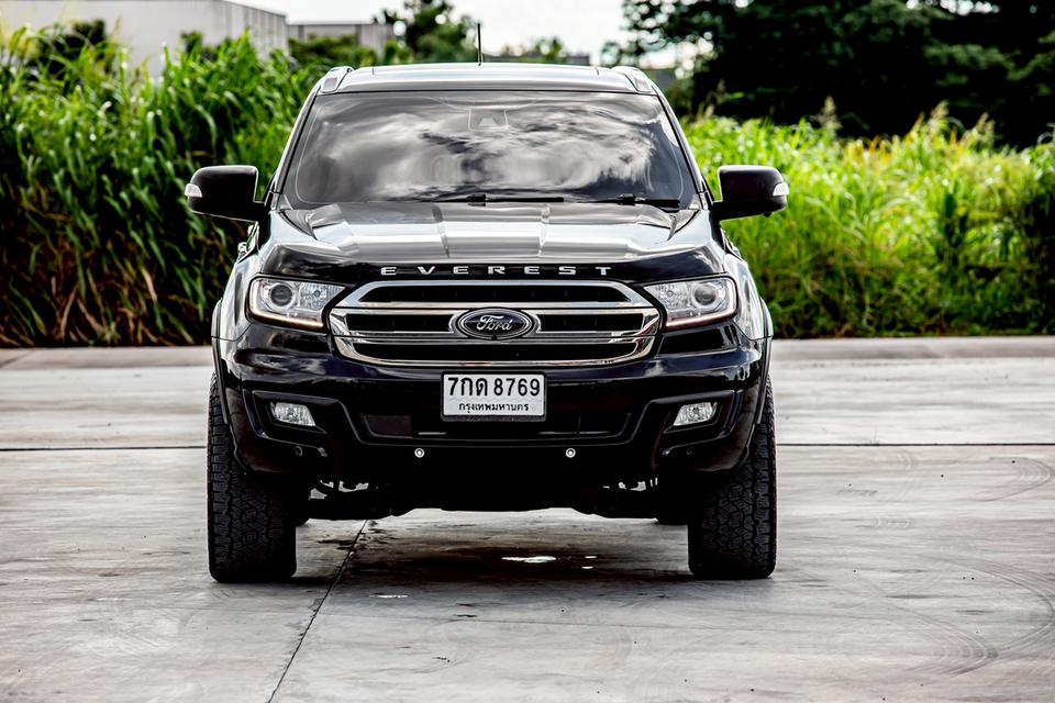 Ford Everest 2.2 Titanium Sunloof ปี 2018 สีดำ มือเดียวป้ายแดง