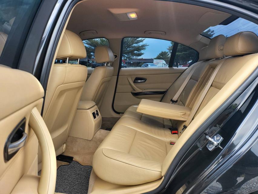 รหัสรถ NC9124 ✳️ 318i (E90) " LCI " V-Shape 2012 19