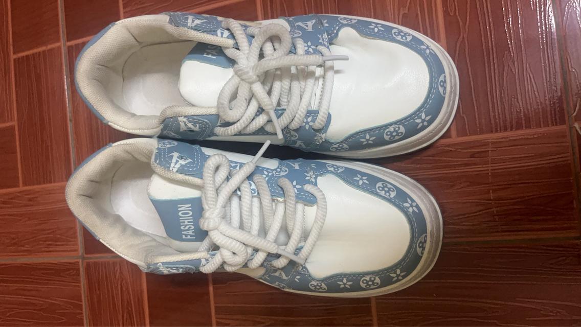 รองเท้าผ้าใบผู้หญิง ไซร์38