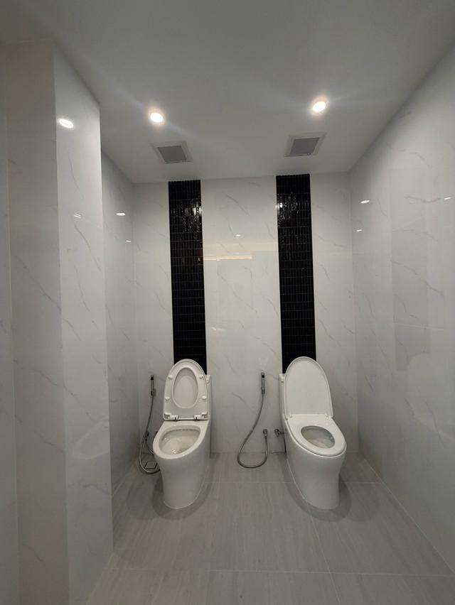 U1480 ให้เช่าโฮมออฟฟิศสร้างใหม่ 4 ชั้น มีลิฟต์ในตัว ย่านพระราม 9 Boutique Office 168 หมู่บ้านทวีมิตร ซอย 5 ถ.พระราม 9 ห้วยขวาง 10