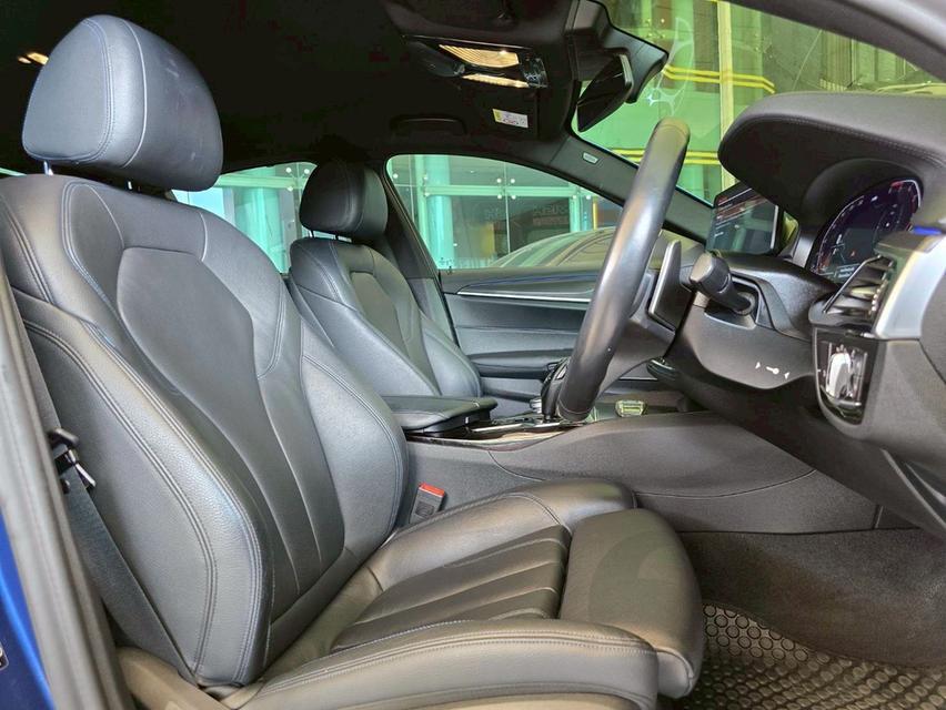 รหัสรถ WMT1180 BMW 520d M Sport LCI G30 ปี 2023  10