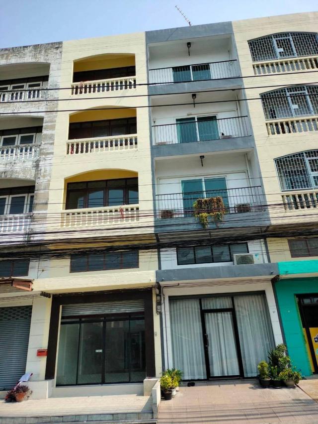 ขาย ตึกแถว ย่านลาดพร้าววังหิน ซอย 30 เหมาะทำออฟฟิต 4 ชั้น 17 ตรว 1